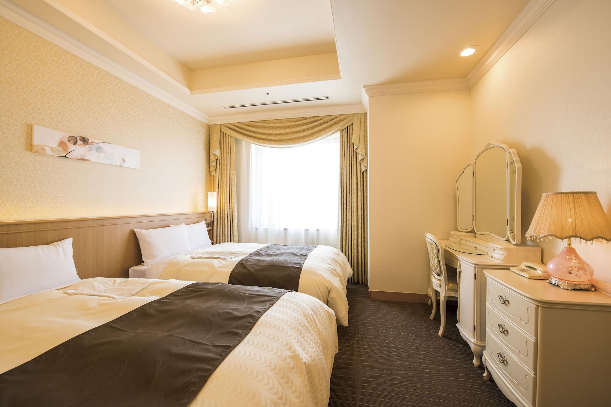 Hotel Port Plaza Тиба Экстерьер фото A room at the hotel