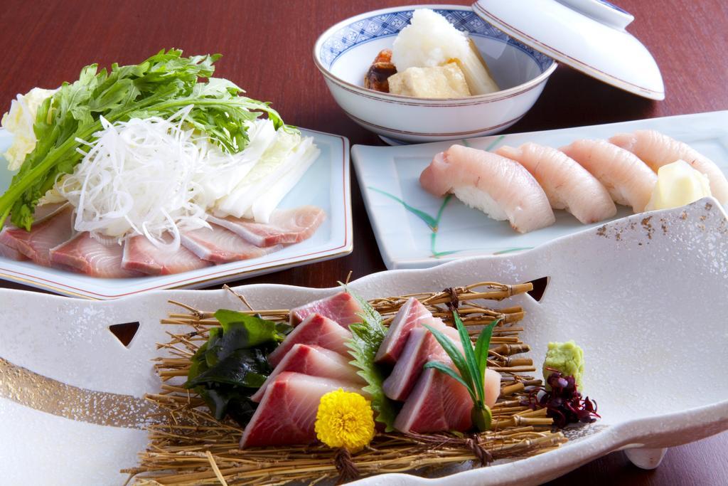 Hotel Port Plaza Тиба Экстерьер фото Sashimi