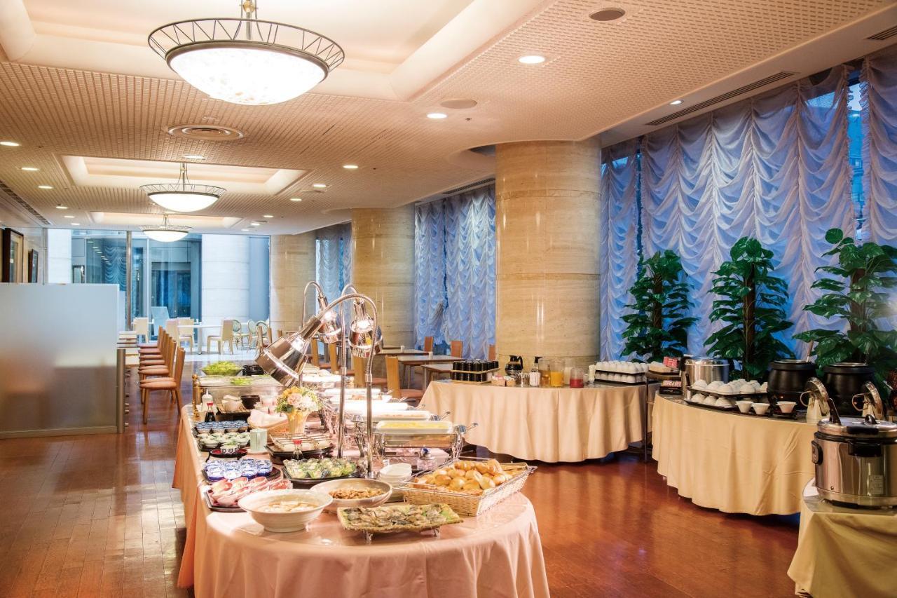 Hotel Port Plaza Тиба Экстерьер фото A buffet at a hotel